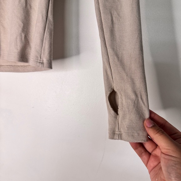 Joah Brown Stitch Mock Neck Long Sleeve Thumb Hole Ribbed Top - Picture 5 of 7